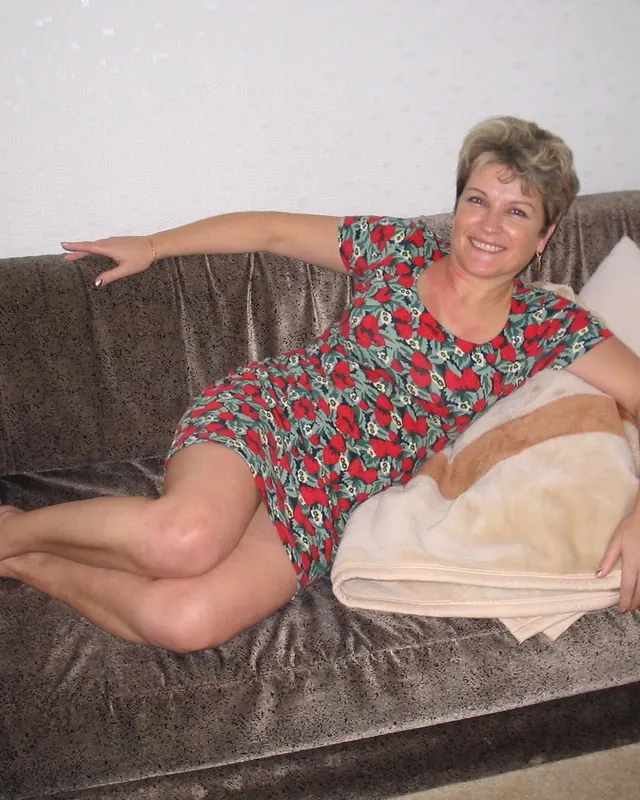 Évelyne, 55 ans, cougar à La Devise